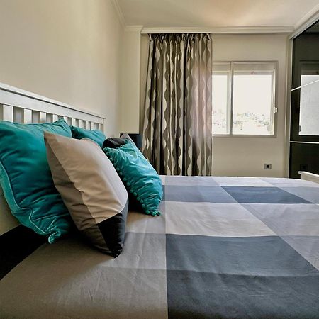 Hostiguest Coliving Leon Y Castillo ラスパルマス・デ・グランカナリア エクステリア 写真
