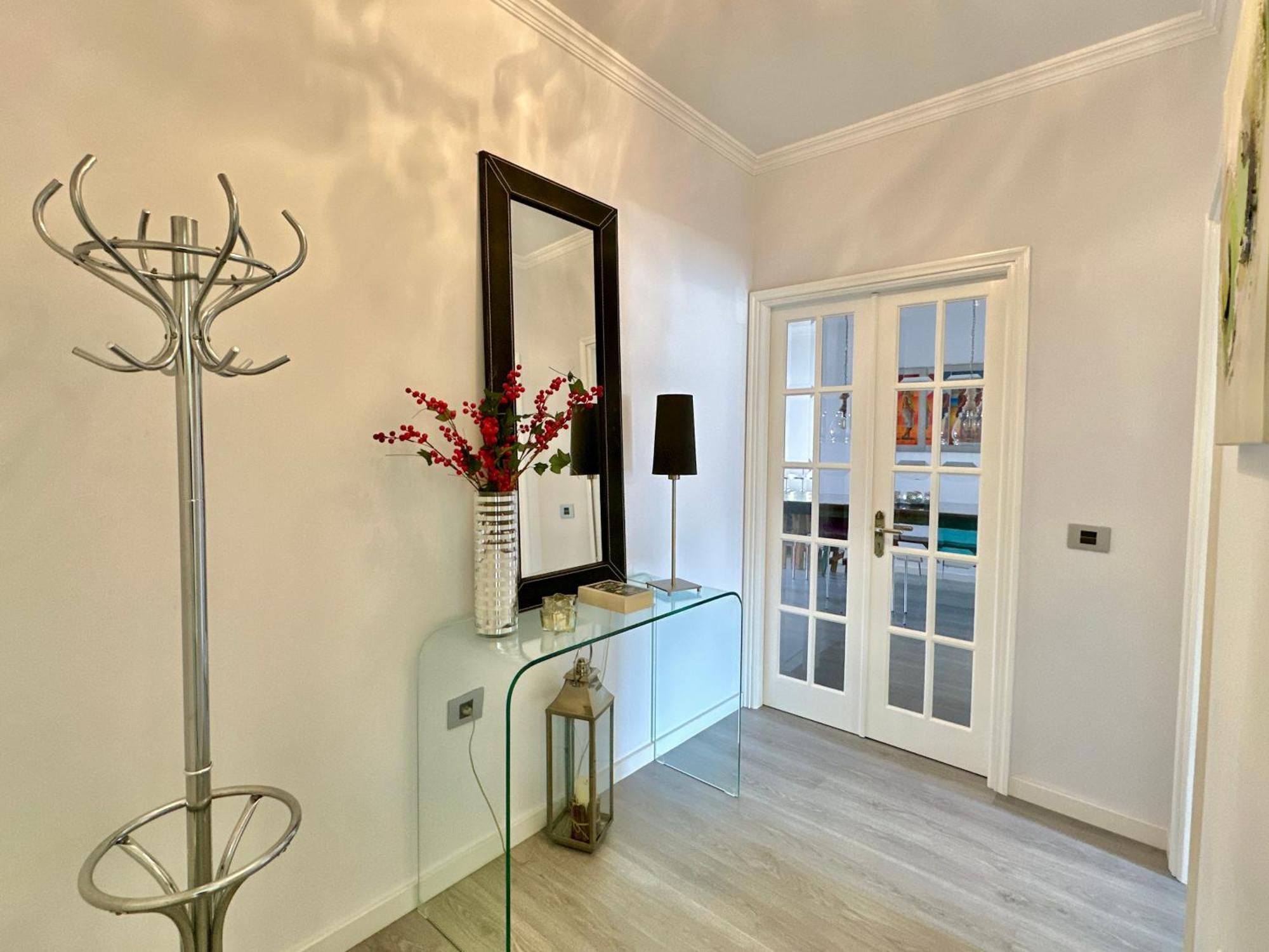 Hostiguest Coliving Leon Y Castillo ラスパルマス・デ・グランカナリア エクステリア 写真